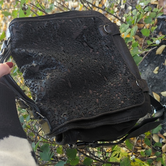 CC Skye Leather Bag - Picture 2 of 5